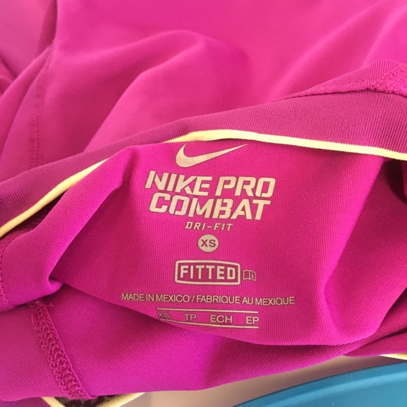 Awesome Nike Pro Combat dri-fit top! - Picture 5 of 7